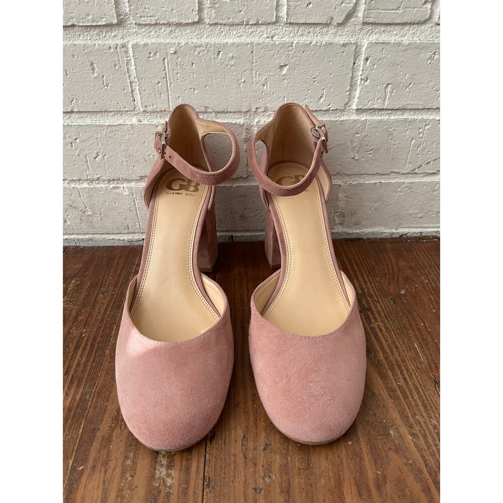 GB Gianni Bini Blush Pink Suede Heels Size 9 M